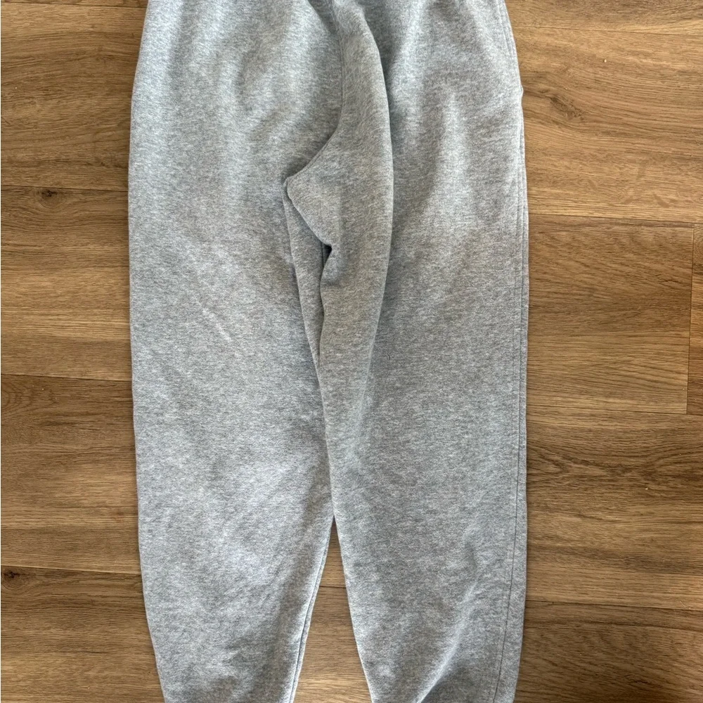 Nike Kids Light Gray Sweatpants - Picture 3 of 3